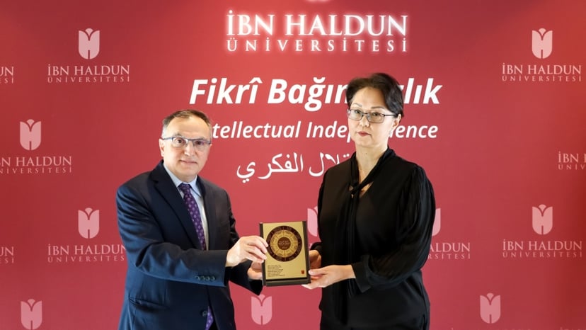 Kırgız Cumhuriyeti İstanbul Başkonsolosu Üniversitemizi Ziyaret Etti