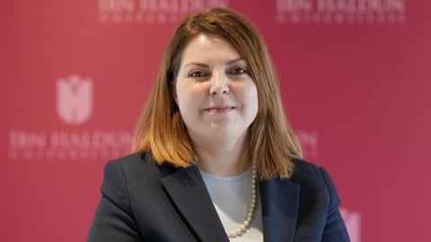YELİZ BOZKURT GÜMRÜKÇÜOĞLU