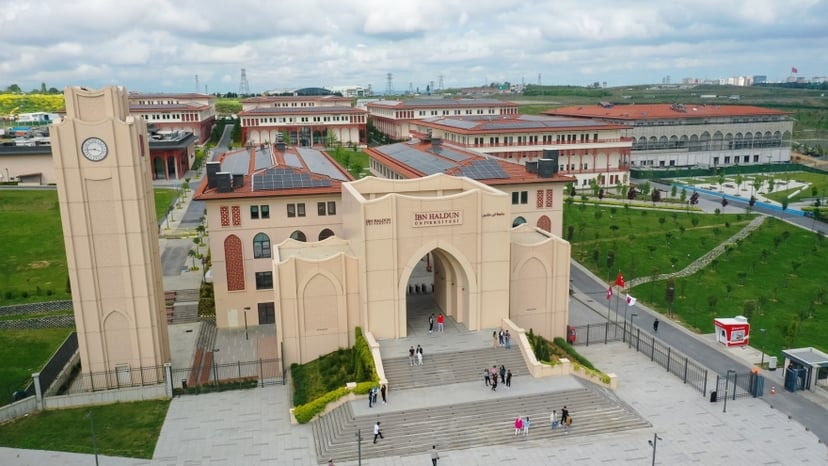 Üniversitemizden Prestij Burslu Lisans Öğrencilerimize Yurtdışında Doktora Eğitimleri İçin Eşsiz Destek