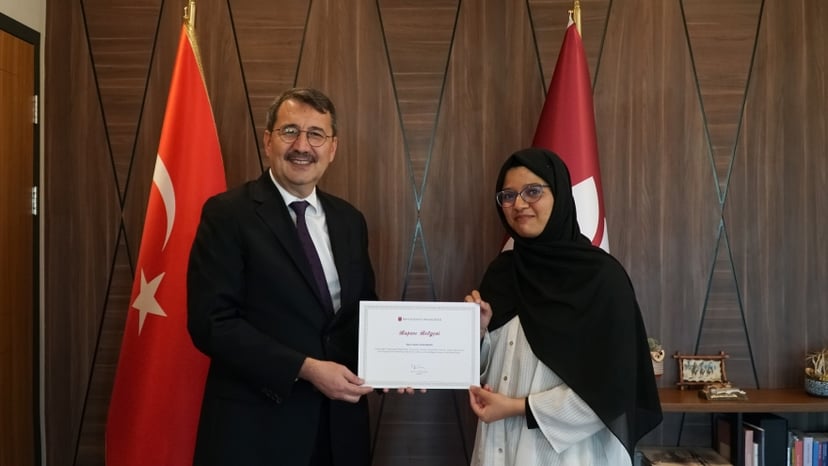 Award Ceremony for Original Works of Art Competition for Undergraduate Students Has Been Held
