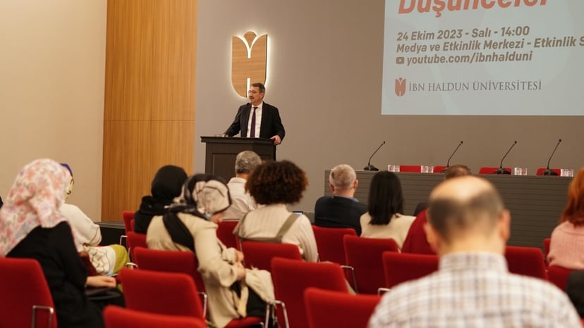 ‘100. Yılında Cumhuriyet Üzerine Düşünceler’ Panelinde Çeşitli Açılardan Cumhuriyet’in İlk 100 Yılı Ele Alındı