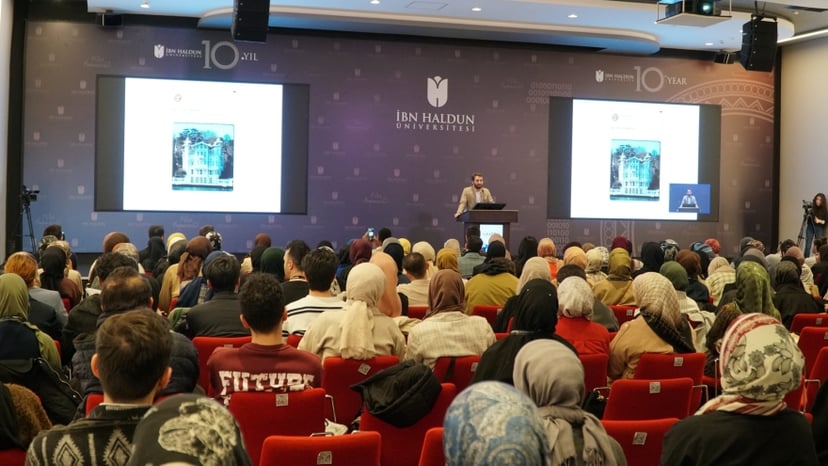 Türkiye'nin Dört Bir Yanından 140 Farklı Üniversitede Eğitim Gören 1.000 Katılımcısı ile İbn Haldun Akademi '25 Başladı