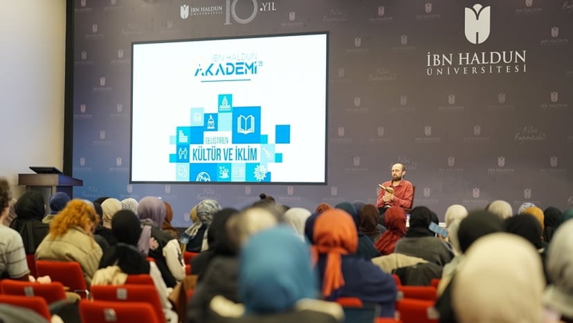İbn Haldun Akademi’nin 2. Haftası Düşünsel Açıdan Zengin Oturumlara Sahne Oldu