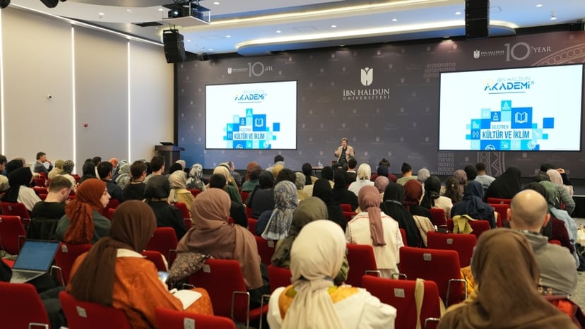 İbn Haldun Akademi’nin 3. Haftasında Zaman, Kültür ve Düşünce Katmanları Tartışıldı
