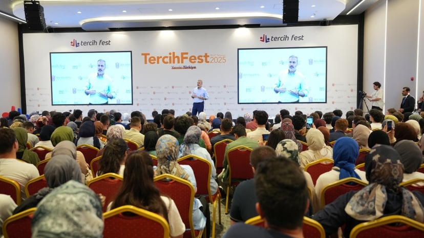 TercihFest’te Geleceğin Liderlerini Türkiye’nin Lider Kadrolarıyla Buluşturduk