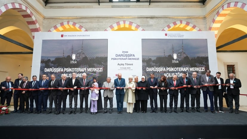 Emine Erdoğan Hanımefendi’nin Teşrifleriyle Darüşşifa Psikoterapi Merkezi Açıldı