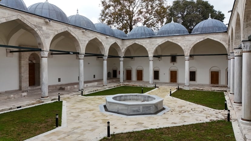 Psikoterapide “Darüşşifa Vakıf Modeli”