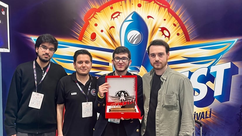 Teknofest 2023 Yarışmasında, Turizm Teknolojileri Kategorisinde En İyi Sunum Ödülünü 'Çelebiler' Takımı Olarak Kazandık
